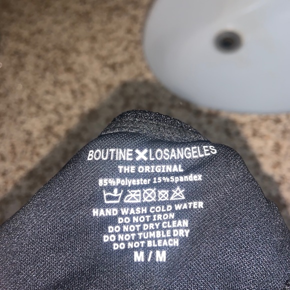 Black shimmer Onyx one piece boutine la - Picture 7 of 7